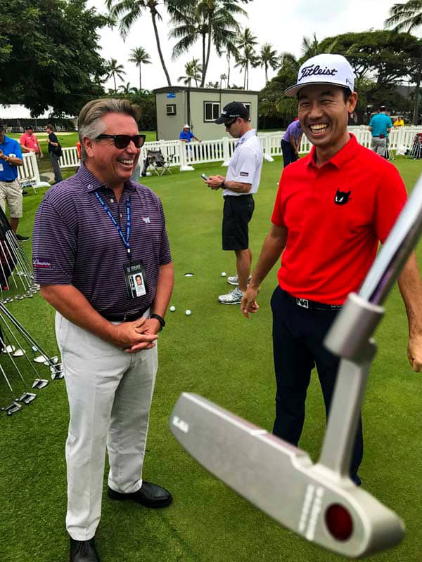 Scotty sharing a laugh with Titleist Brand Ambassador Kevin Na.